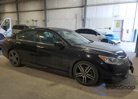 2016 Honda Accord Sport z USA, uszkodzony, nr VIN 1HGCR2F5XGA035104